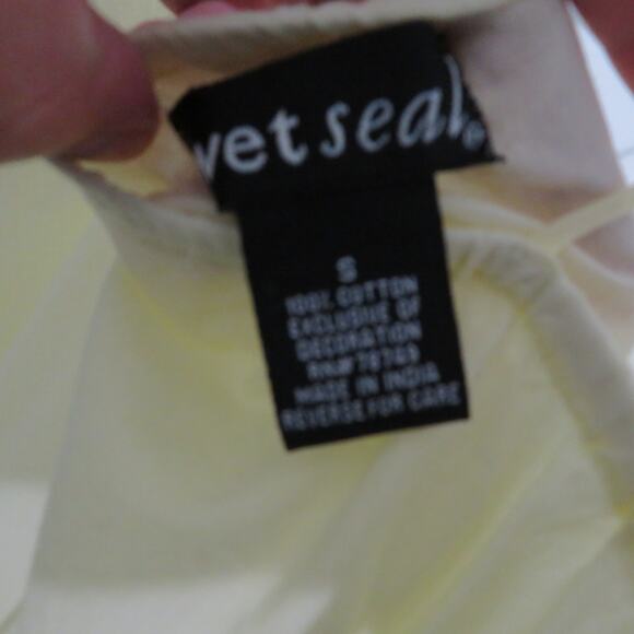 Wet Seal Womens Sz S Light Yellow Tie Straps Floral Detail Cotton Cami Y2K - Picture 7 of 7